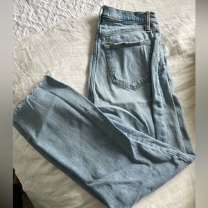 Abercrombie & Fitch straight ultra high rise Jean
